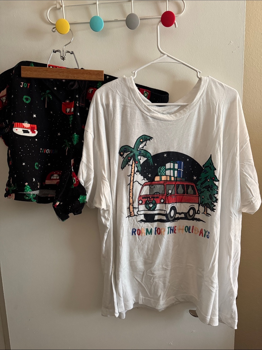 Old Navy White and Black Holiday Camper Pajama Set